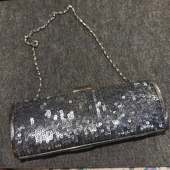 Silver, sequins, hard purse - Picture 1 of 4